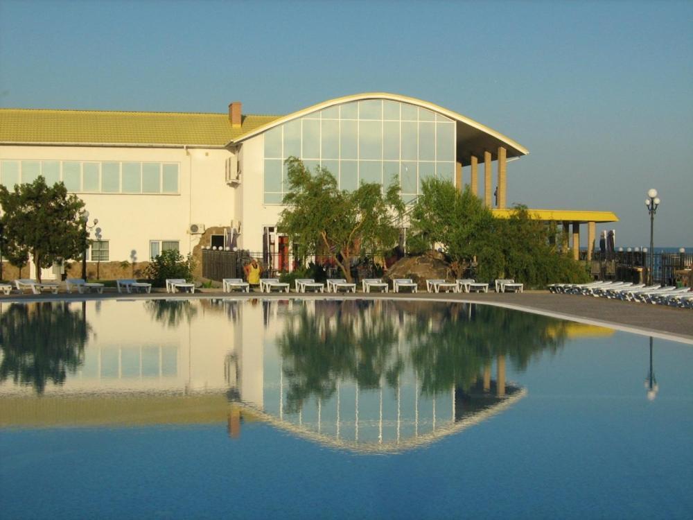 Отель Мелиоратор-Юг Kobleve Exterior foto